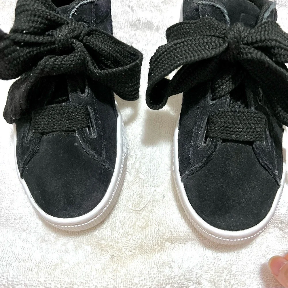 PUMA Suede Heart Valentine Black sneakers womens size 5C wide